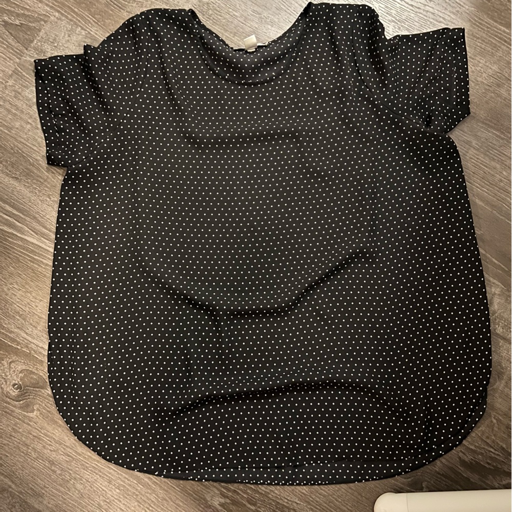 Black and White Polka Dot Short Sleeve Blouse